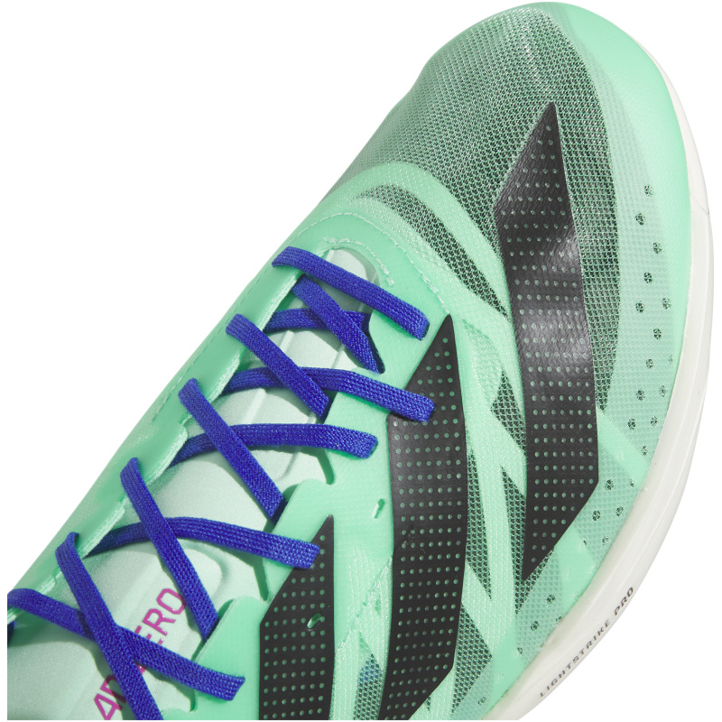 GV9068_8_FOOTWEAR_Photography_Detail View 1_white
