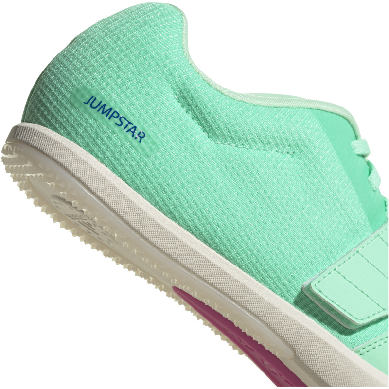 GV9061_8_FOOTWEAR_Photography_Detail View 1_white