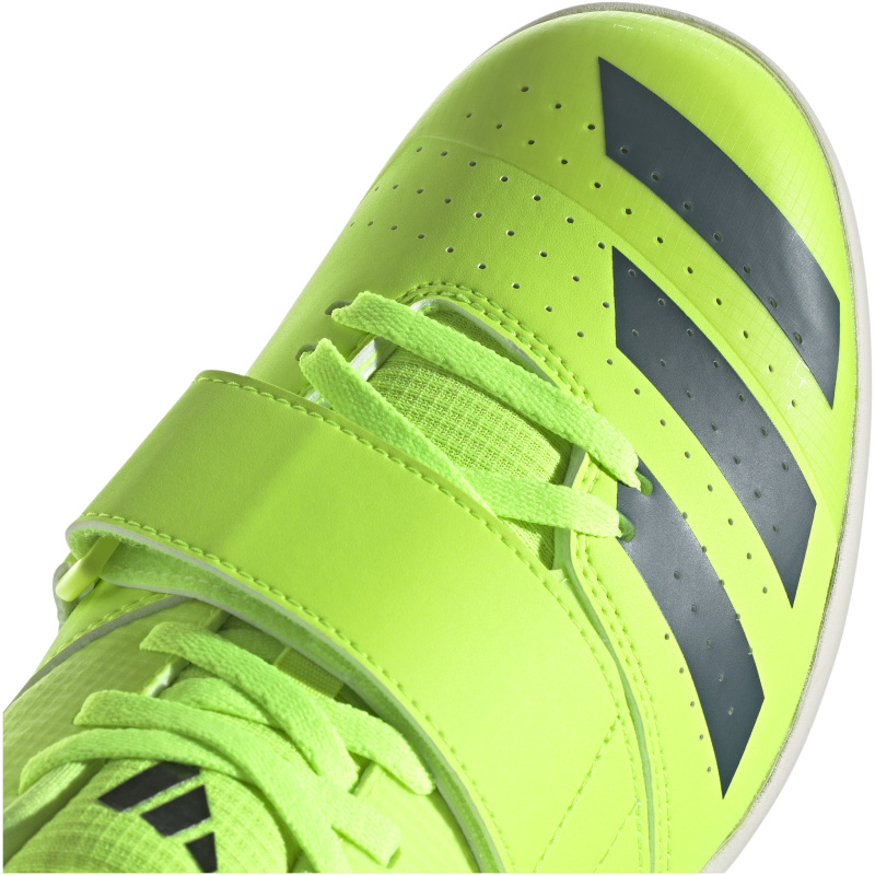 IE6885_7_FOOTWEAR_Photography_Detail View 1_white